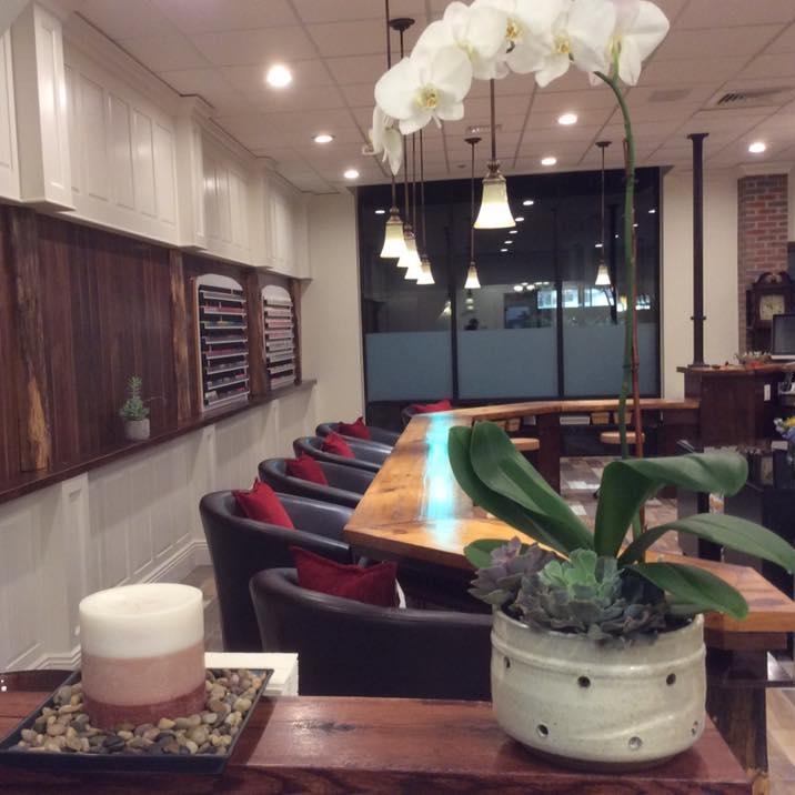 Luxotic Nail Bar